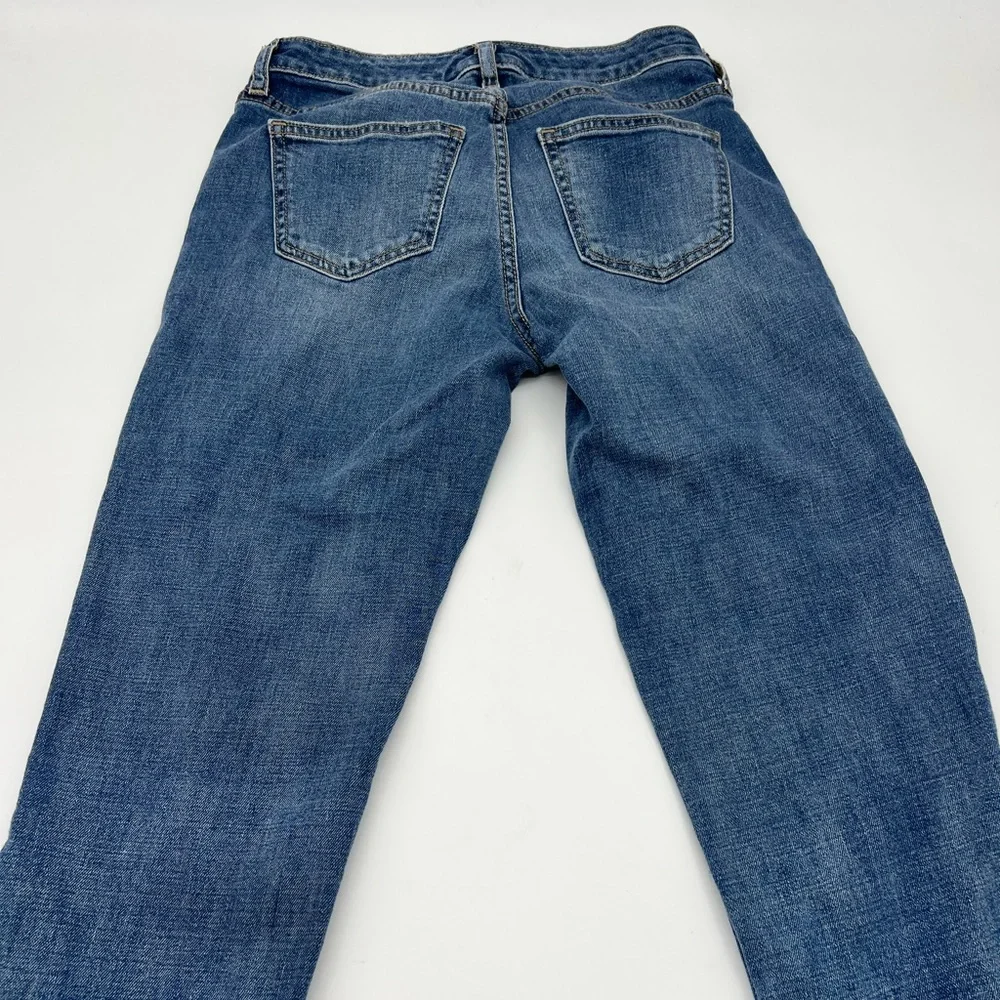 Universal Threads Mid Rise Boyfriend Distressed Crop Jeans - Picture 4 of 6
